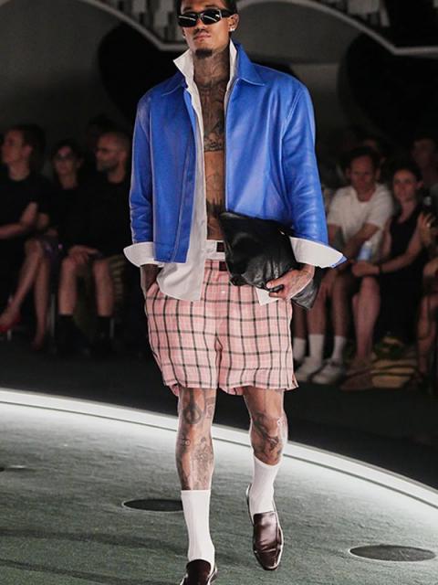 Коллекция Willy Chavarria menswear весна-лето 2027 (112540-chavarria-menswear-04.jpg) Коллекция Willy Chavarria menswear весна-лето 2027 (112540-chavarria-menswear-04.jpg)
