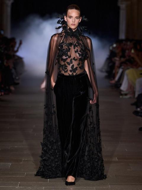 Коллекция Zuhair Murad Couture осень-зима 2026 (112595-zuhair-murad-couture-07.jpg)