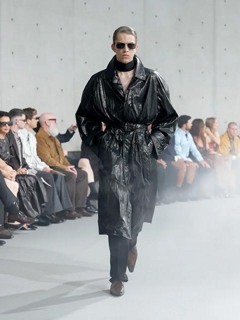 Коллекция Saint Laurent menswear весна-лето 2027 (112609-saint-laurent-menswear-04.jpg)