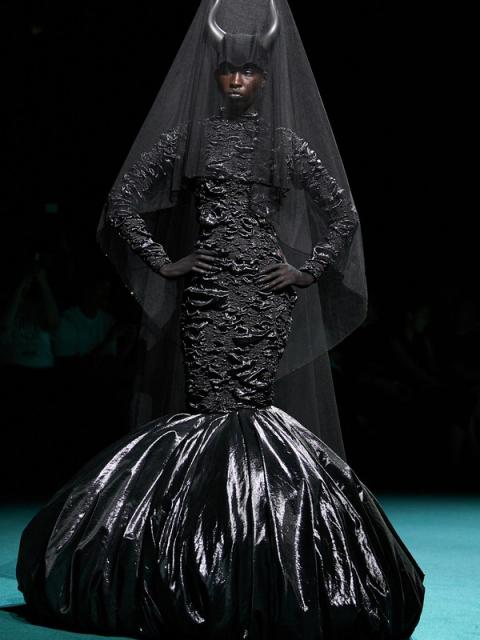 Коллекция Robert Wun Couture осень-зима 2026/27 (112657-robert-wun-couture-07.jpg) Коллекция Robert Wun Couture осень-зима 2026/27 (112657-robert-wun-couture-07.jpg)
