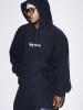 Supreme представил коллекцию осень-зима 2026 (112674-supreme-fw-01.jpg)