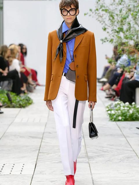Коллекция Michael Kors весна-лето 2027 (113041-michael-kors-ss-09.jpg) Коллекция Michael Kors весна-лето 2027 (113041-michael-kors-ss-09.jpg)