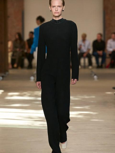 Коллекция Calvin Klein Collection весна-лето 2027 (113067-calvin-klein-ss-01.jpg) Коллекция Calvin Klein Collection весна-лето 2027 (113067-calvin-klein-ss-01.jpg)