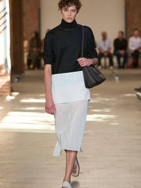 Коллекция Calvin Klein Collection весна-лето 2027 (113067-calvin-klein-ss-02.jpg)