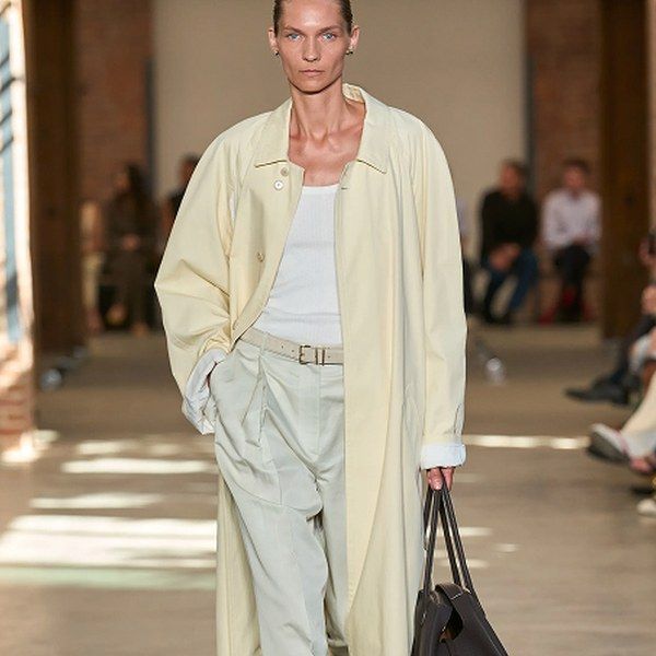 Коллекция Calvin Klein Collection весна-лето 2027 (113067-calvin-klein-ss-s.jpg)