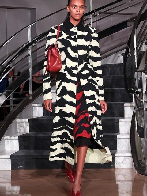 Коллекция Proenza Schouler весна-лето 2027 (113117-proenza-schouler-ss-01.jpg)