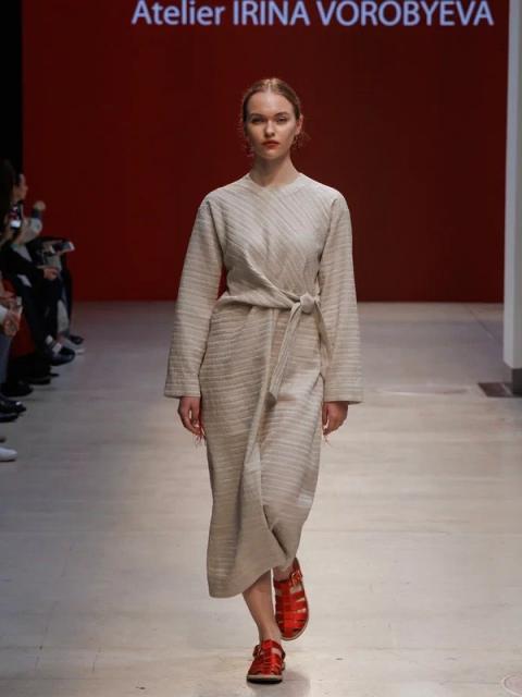 Коллекция Atelier Irina Vorobyeva, вдохновленная народным костюмом (113339-irina-vorobyova-05.jpg) Коллекция Atelier Irina Vorobyeva, вдохновленная народным костюмом (113339-irina-vorobyova-05.jpg)