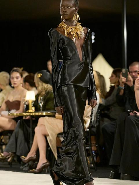 Коллекция Schiaparelli весна-лето 2027 (113388-schiaparelli-ss-03.jpg)