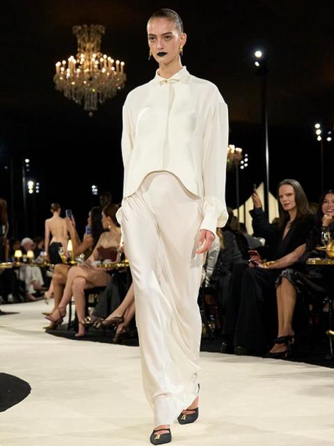 Коллекция Schiaparelli весна-лето 2027 (113388-schiaparelli-ss-04.jpg) Коллекция Schiaparelli весна-лето 2027 (113388-schiaparelli-ss-04.jpg)