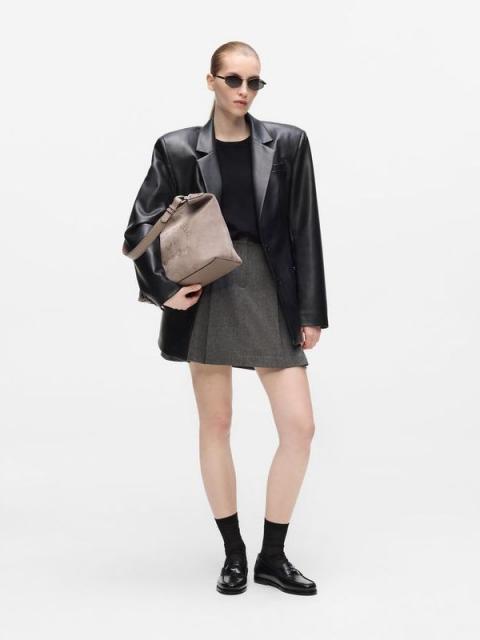 Аксессуары Karl Lagerfeld осень-зима 2026 (113432-karl-lagerfeld-02.jpg) Аксессуары Karl Lagerfeld осень-зима 2026 (113432-karl-lagerfeld-02.jpg)
