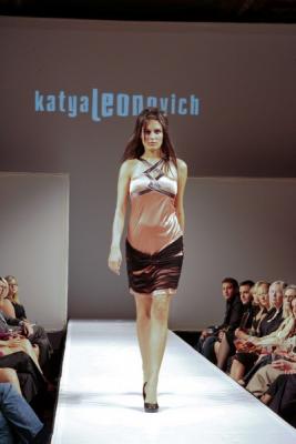 Катя Леонович на Nolcha Fashion Week (Нью-Йорк) весна-лето 2008 (11419.02.jpg)