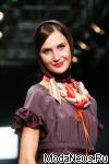 В коллекции весна-лето 2008 (SS-2008) дизайнеры Kogel Fashion House, Ася Когель и Надежда Орлова использовали косу как основной летний женский образ. «Коса - русский символ девичьей красоты и чистоты. Не просто удобный способ укладки волос, коса - это древний атрибут жизни девушки до замужества, имеющий обрядовое значение», – отметили в интервью ModaNews.ru дизайнеры. Его интерпретация позволила создать иллюзию тонкой грани между современным платьем и традиционными русскими канонами красоты.