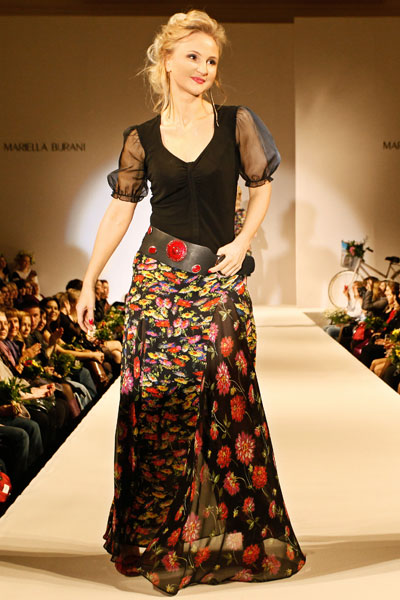 Mariella Burani SS-2009 на Bosco fashion week (15229.Mariella.Burani.SS.2009.Bosco.Fashion.Week.3.jpg)