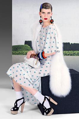 Круизные коллекции Prada и Miu Miu весна-лето 2011 (20185.MiuMiu.16.jpg)