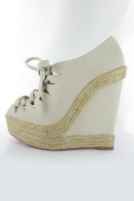 Коллекция обуви SS-2011 Christian Louboutin (весна-лето) (21140.Louboutin.09.jpg)