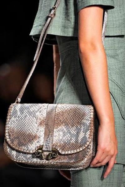 Коллекции сумок Derek Lam и Alexander McQueen SS-2011 (весна-лето) (21283.Lam_.02.jpg)