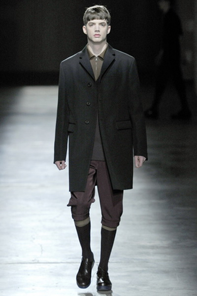 Мужские коллекции Prada и John Galliano FW-2011 (осень-зима) (22579.Prada_.04.jpg)