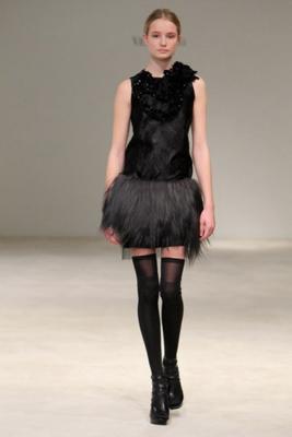 Новые коллекции Vera Wang FW-2011 (осень-зима) (22604.Wang_.01.jpg)