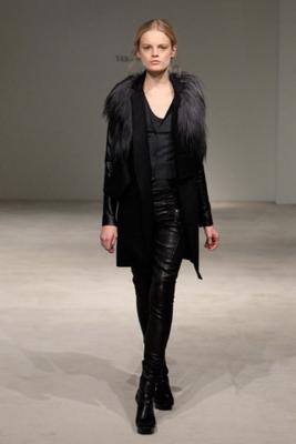 Новые коллекции Vera Wang FW-2011 (осень-зима) (22604.Wang_.b.jpg)