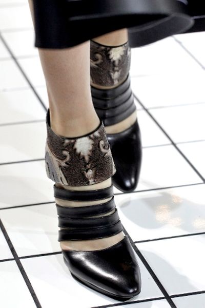 Тенденции: женская обувь FW-2011/12 (осень-зима) (23205.trends.woman.shoes.fw.2011.12.05.jpg)