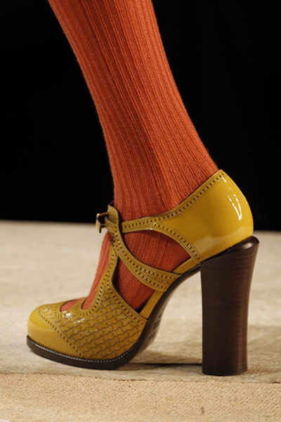 Обувь и сумки Fendi FW-2011/12 (осень-зима) (23578.Fendi_.FW_.2011.12.01.jpg)