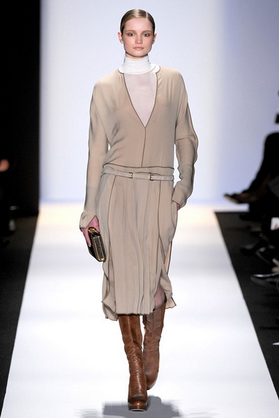 Женская коллекция BCBG Max Azria FW-2011/12 (осень-зима) (23713.BCBG_.Max_.Azria_.FW_.2011.12.01.jpg)