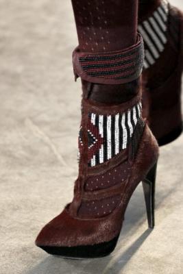 Женская одежда и обувь Rodarte FW-2011/12 (осень-зима) (23743.Rodarte.FW_.2011.12.12.jpg)
