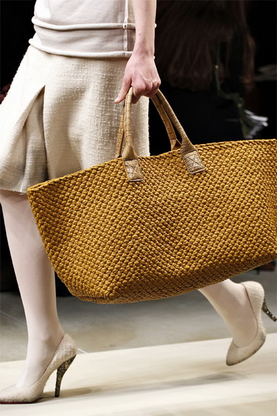 Аксессуары Bottega Veneta FW-2011/12 (осень-зима) (23766.Bottega.Veneta.FW_.2011.12.05.jpg)