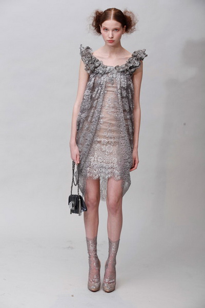 Коллекции вечерних и свадебных нарядов Marchesa FW 2011/12 (осень-зима) (24193.Marchesa.FW_.2011.12.07.jpg)