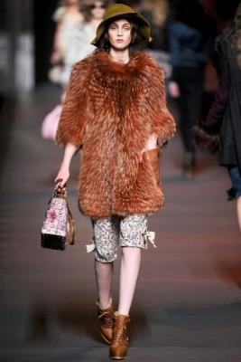 Последние коллекции John Galliano для Dior FW 2011-12 (осень-зима) (24271.JohnGalliano.FW_.2011.12.06.jpg)