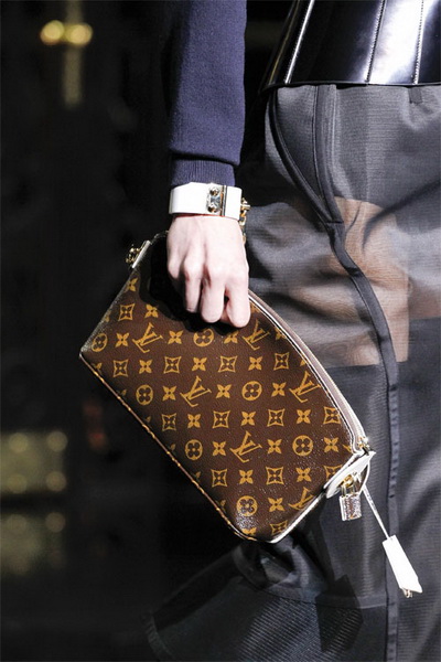 Аксессуары Louis Vuitton FW 2011/12 (осень-зима) (24421.Louis_.Vuitton.FW_.2011.12.b.jpg)