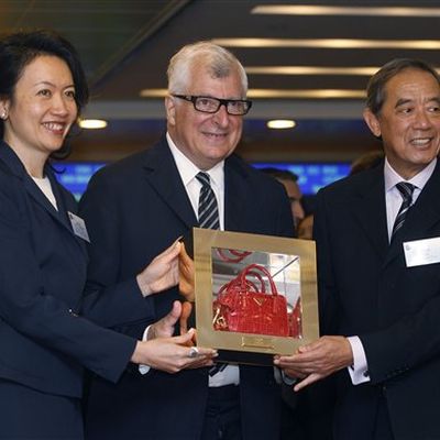 Prada заработала на IPO в Гонконге $2,1 млрд (26540.prada.HKSE.IPO.s.jpg)
