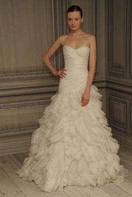 Свадебная мода весна-лето 2012: Monique Lhuillier и Lazaro (27524.Monique.Lhuillier.Lazaro.SS_.2012.03.jpg)