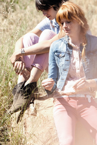 Женская коллекция Levi’s® SS 2012 (весна-лето) (28987.Levis_.The_.Sea_.Ranch_.SS_.2012.17.jpg)