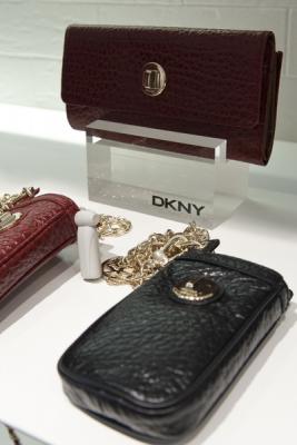 Первый флагманский магазин DKNY в России (29072.DKNY_.New_.York_.City_.Fall_.FW_.2011.12.05.jpg)