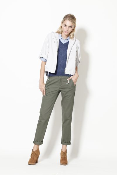 Женская коллекция UNIQLO SS 2012 (весна-лето) (30528.UNIQLO.Womans.SS_.2012.23.jpg)