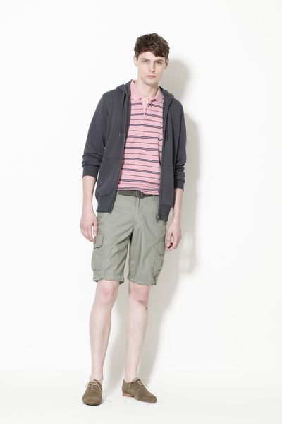 Мужская коллекция UNIQLO SS 2012 (весна-лето) (30586.UNIQLO.Mens_.SS_.2012.01.jpg)