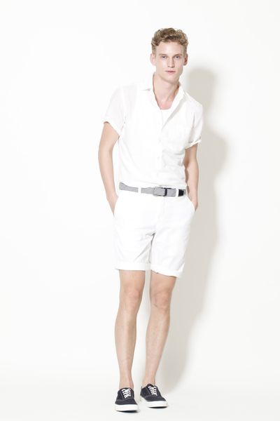 Мужская коллекция UNIQLO SS 2012 (весна-лето) (30586.UNIQLO.Mens_.SS_.2012.14.jpg)