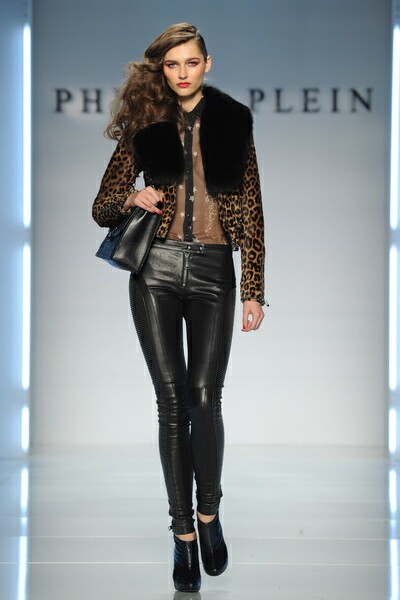 Женская коллекция Philipp Plein FW 2012/13 (осень-зима) (30685.Philipp.Plein_.Cirque.du_.Soir_.FW_.2013.02.jpg)