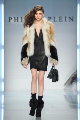 Женская коллекция Philipp Plein FW 2012/13 (осень-зима) (30685.Philipp.Plein_.Cirque.du_.Soir_.FW_.2013.08.jpg)