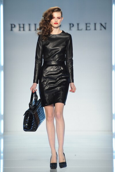 Женская коллекция Philipp Plein FW 2012/13 (осень-зима) (30685.Philipp.Plein_.Cirque.du_.Soir_.FW_.2013.12.jpg)