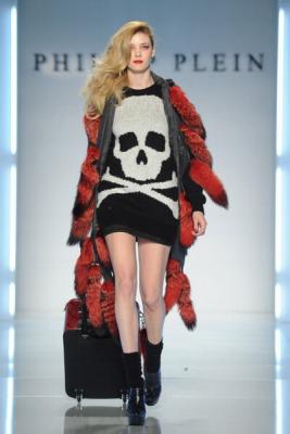 Женская коллекция Philipp Plein FW 2012/13 (осень-зима) (30685.Philipp.Plein_.Cirque.du_.Soir_.FW_.2013.17.jpg)