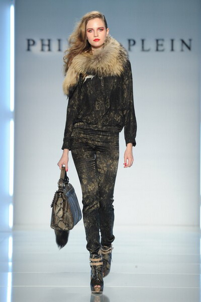 Женская коллекция Philipp Plein FW 2012/13 (осень-зима) (30685.Philipp.Plein_.Cirque.du_.Soir_.FW_.2013.22.jpg)