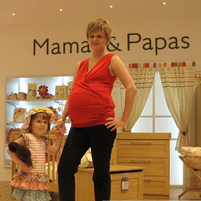 Mamas&Papas открывает магазины в России (33671.Mamas&Papas.Magazine.Oliviya.Robinson.s.jpg)