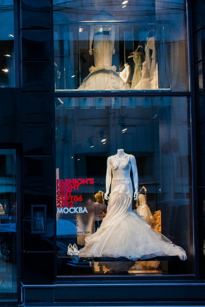 В Москве открылся бутик Vera Wang Bride (35162.Vera_.Wang_.Bride_.Magazine.Moscow.b.jpg)