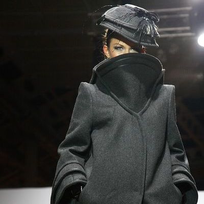 Новые имена «Русского силуэта» на Volvo Fashion Week Moscow SS-2013 (весна лето) (36122.russian.siluet.VFWM.SS.2012.s.jpg)