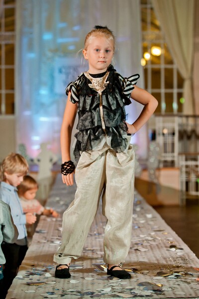 Неделя детской моды в Санкт-Петербурге (36696.St_.Petersburg.SPb_.Kids_.Fashion.Week_.08.jpg)