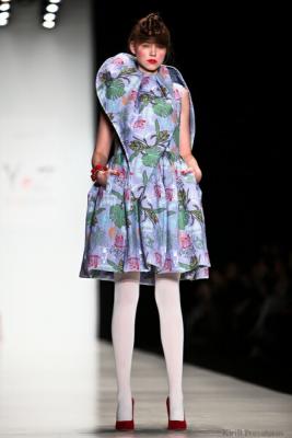 YeZ by Yegor Zaitsev SS 2013 (весна-лето) (37372.MBFWR_.YeZ_.by_.Yegor_.Zaitsev.SS_.2013.19.jpg)