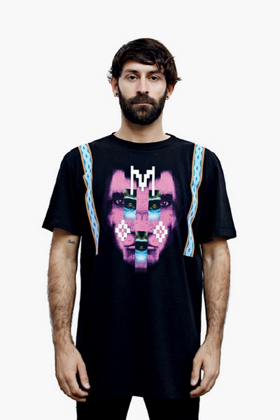 Дебютная коллекция футболок от Marcelo Burlon (38044.Marcelo.Burlon.Giorgio.Di_.Salvo_.Futbolci.06.jpg)