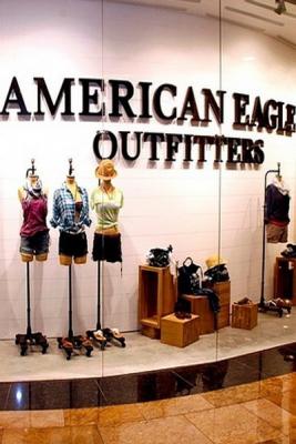 В Москве открылся 4-й магазин American Eagle Outfitters  (38730.American.Eagle_.Outfitters.Magazine.Moskva.b.jpg)